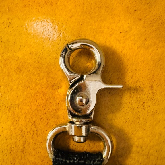 Bass Clip on Stainless Steel Watch with Compass Outdoors Golf - Picture 4 of 7